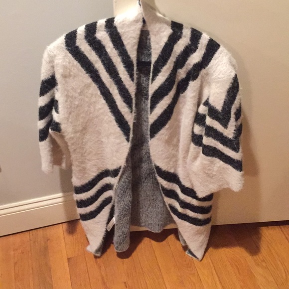Free People Sweater - Picture 1 of 1